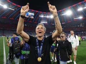 时隔十年！恩里克再度冲击世俱杯🏆，上一次是执教巴萨MSN时期