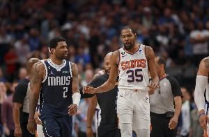 👀美记：若欧文没有受伤 杜兰特可能就会去独行侠而非火箭