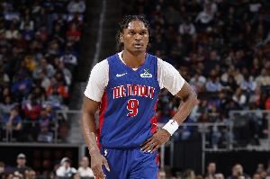 名记：奥萨尔有些被忽视了 活塞想更进一步他会成为那个关键X因素