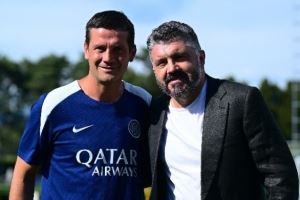 国米官方晒照，意大利国家队新帅加图索造访训练基地