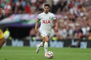 记者：热刺26岁以色列边锋所罗门外租水晶宫，已提交交易单