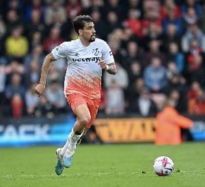 转会曼城失败，英媒：帕奎塔和西汉姆考虑起诉英足总索赔数千万镑