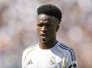 被换下不满！巴尔达诺：皇马大力支持维尼修斯，后者却对教练发火