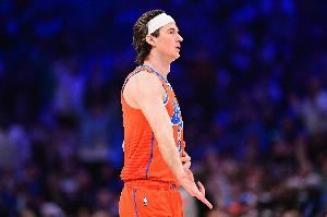 G联盟场均18.6分9板3.1帽！雷霆官方：与卡尔森完成双向合同续约