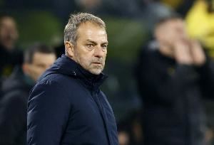 每体：巴萨明确引援目标，签下左脚中后卫、强力边后卫和顶级中锋