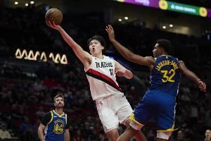 场均8分3.5板！NBA官方晒集锦和数据：杨瀚森季前赛表现抢眼！